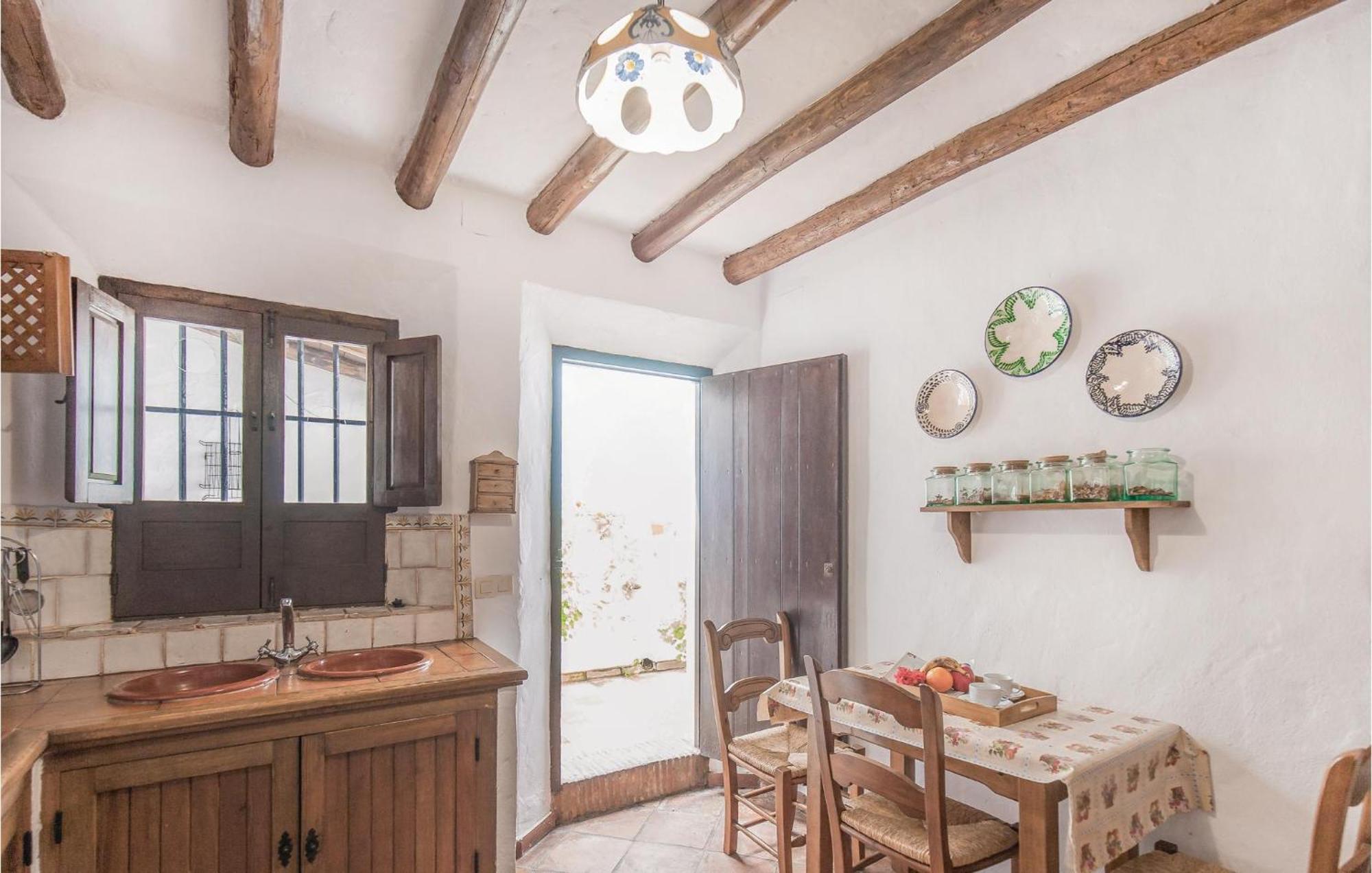 Cozy Home In Zahara De La Sierra With Kitchen Exterior photo