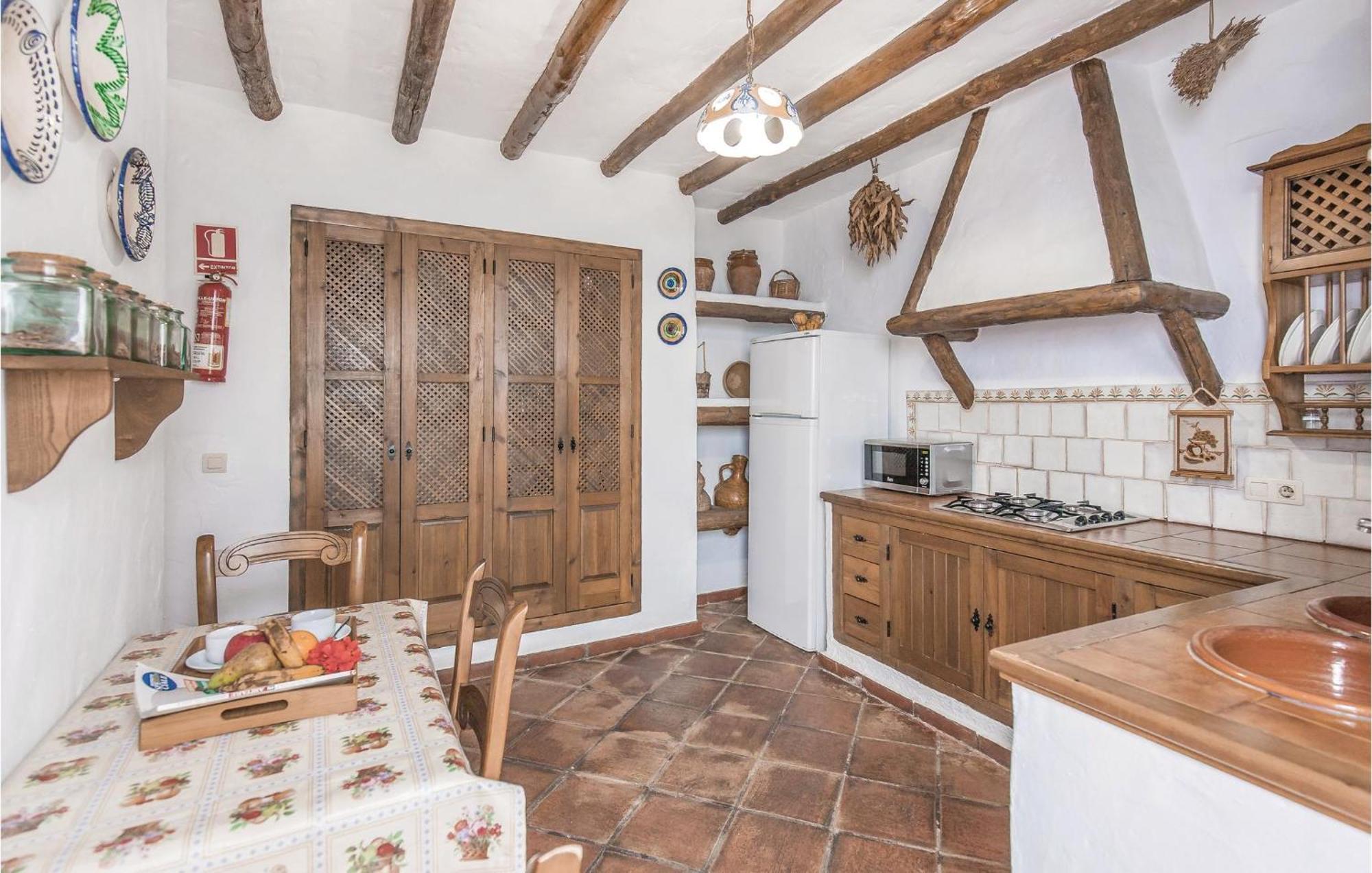 Cozy Home In Zahara De La Sierra With Kitchen Exterior photo